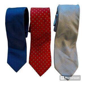 Bundle of classic tie trio